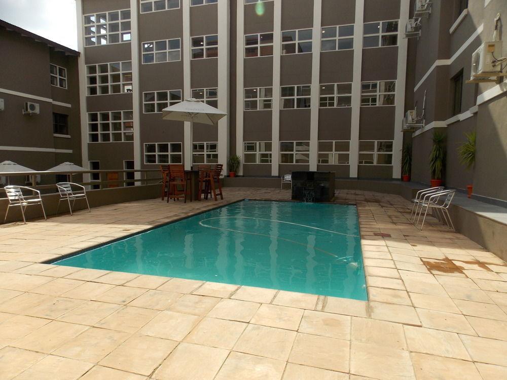 Sierra Square Hotel Randburg Exterior photo